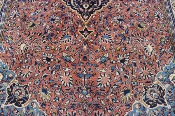 Fine handmade Persian Saroukh carpet of classic design 335 x 200 cm