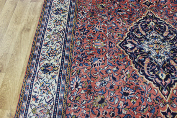 Fine handmade Persian Saroukh carpet of classic design 335 x 200 cm
