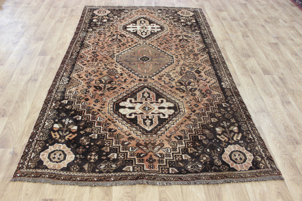 ANTIQUE QASHQAI TRIBAL WOOL RUG OF TRADITIONAL MEDALLION DESIGN 230 X 145 CM