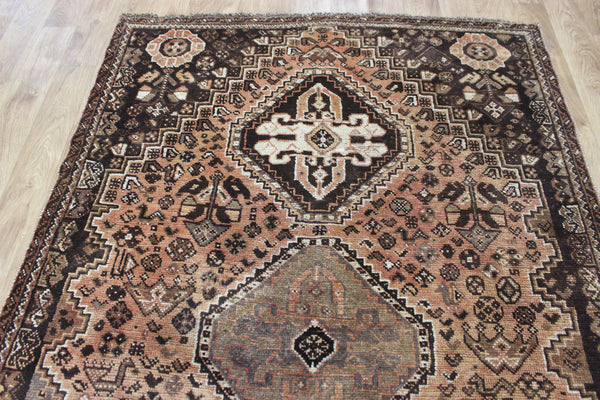 ANTIQUE QASHQAI TRIBAL WOOL RUG OF TRADITIONAL MEDALLION DESIGN 230 X 145 CM