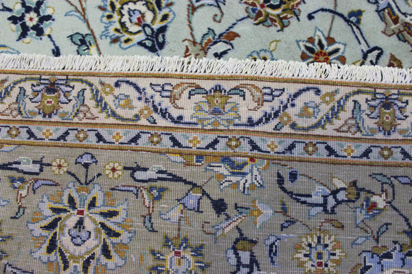 Large handmade Persian kashan carpet, of superb classic floral design395 x 301 cm