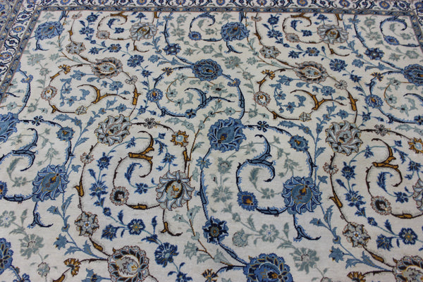 Signed Persian keshan carpet, of superb classic floral design with outstanding colours 443 x 294 cm