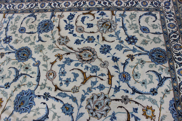 Signed Persian keshan carpet, of superb classic floral design with outstanding colours 443 x 294 cm