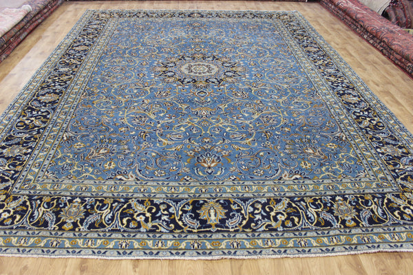 Large Persian Mashad carpet of classic medallion design and outstanding colour 394 x 302 cm
