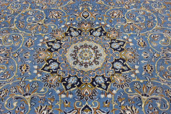 Large Persian Mashad carpet of classic medallion design and outstanding colour 394 x 302 cm