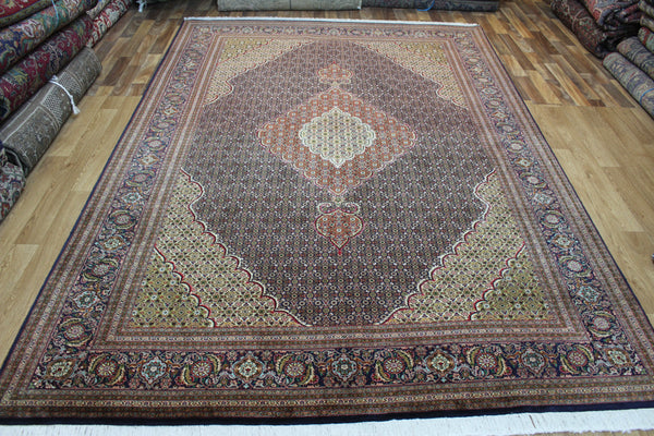 Fine handmade Persian Tabriz Silk and Wool rug with an all-over Herati (Mahi / fish) pattern 300 x 192 cm