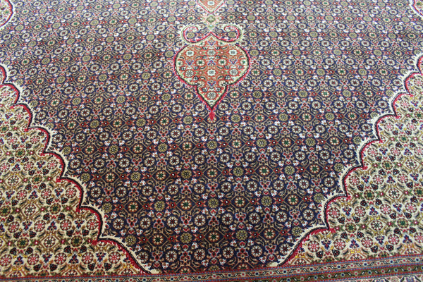 Fine handmade Persian Tabriz Silk and Wool rug with an all-over Herati (Mahi / fish) pattern 300 x 192 cm