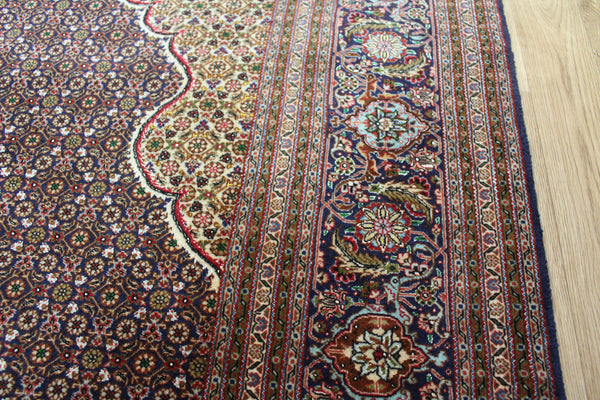 Fine handmade Persian Tabriz Silk and Wool rug with an all-over Herati (Mahi / fish) pattern 300 x 192 cm