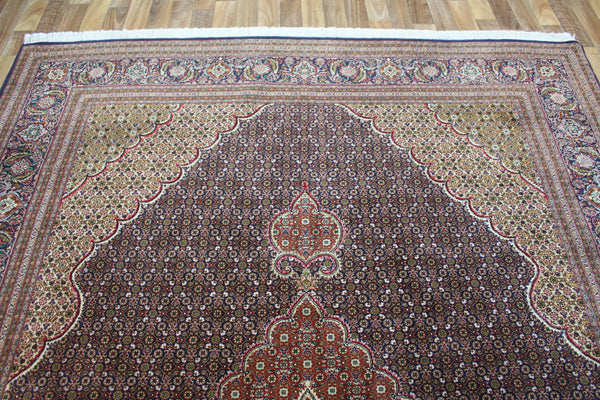 Fine handmade Persian Tabriz Silk and Wool rug with an all-over Herati (Mahi / fish) pattern 300 x 192 cm