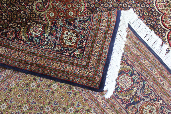 Fine handmade Persian Tabriz Silk and Wool rug with an all-over Herati (Mahi / fish) pattern 300 x 192 cm