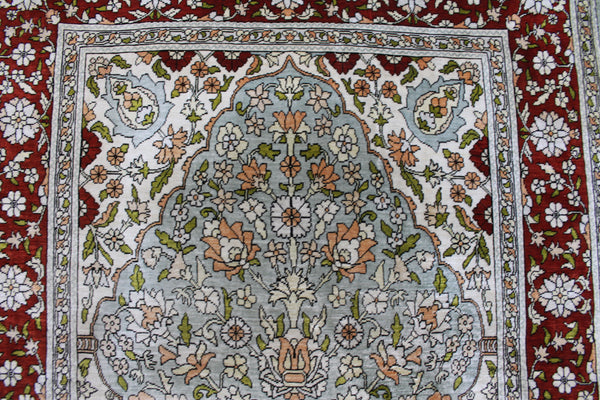 Turkish Hereke Silk Rug 100 x 64 cm