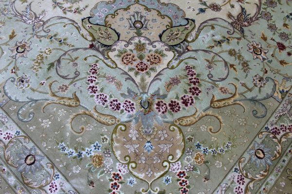 Fine Hand Knotted Persian Tabriz Carpet silk & Kork wool – 60 Raj – 600 × 400 cm