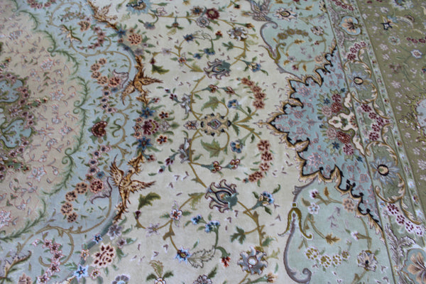 Fine Hand Knotted Persian Tabriz Carpet silk & Kork wool – 60 Raj – 600 × 400 cm