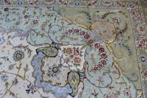 Fine Hand Knotted Persian Tabriz Carpet silk & Kork wool – 60 Raj – 600 × 400 cm