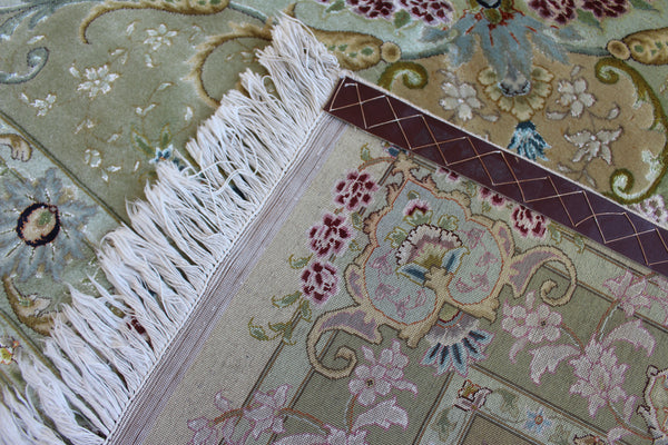 Fine Hand Knotted Persian Tabriz Carpet silk & Kork wool – 60 Raj – 600 × 400 cm