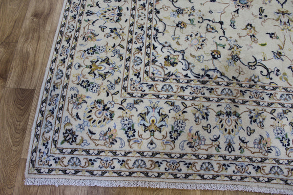 Persian Kashan Handmade Wool Rug – 295 × 194 cm