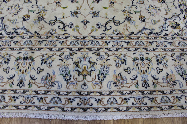 Persian Kashan Handmade Wool Rug – 295 × 194 cm