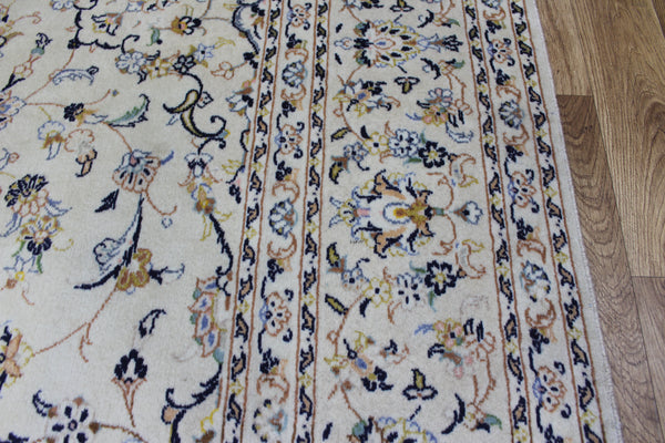 Persian Kashan Handmade Wool Rug – 295 × 194 cm