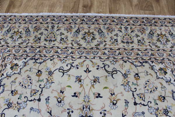 Persian Kashan Handmade Wool Rug – 295 × 194 cm