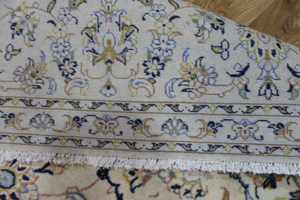 Persian Kashan Handmade Wool Rug – 295 × 194 cm