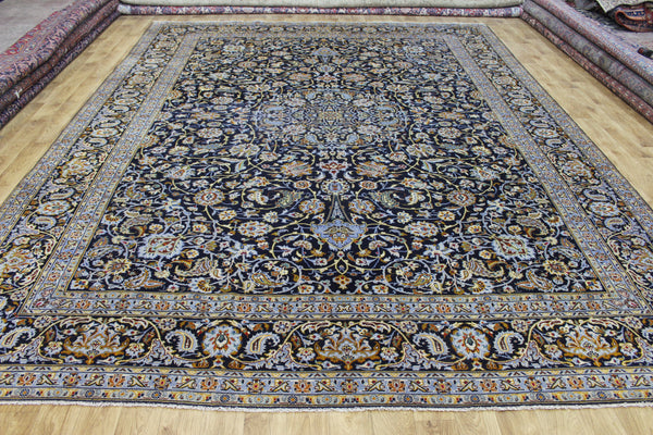 Vintage Persian Kashan Rug – Handmade Wool Carpet – 405 × 307 cm