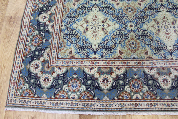 Fine Vintage Persian Kashan Rug – Handmade Wool Carpet – 208 × 130 cm
