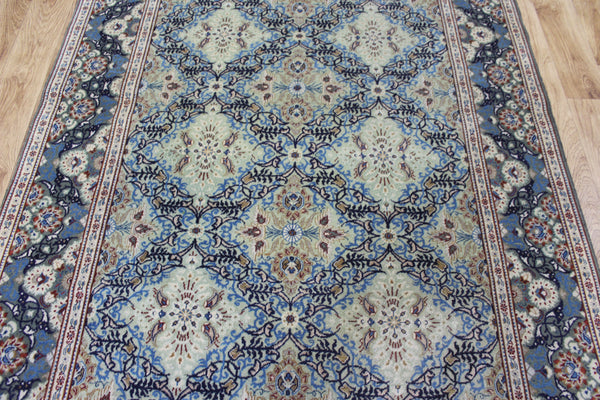 Fine Vintage Persian Kashan Rug – Handmade Wool Carpet – 208 × 130 cm
