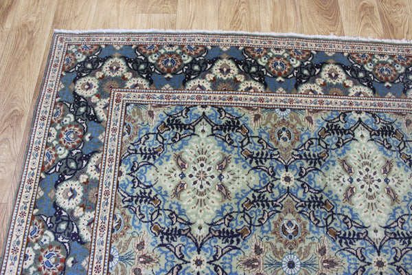 Fine Vintage Persian Kashan Rug – Handmade Wool Carpet – 208 × 130 cm