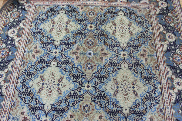 Fine Vintage Persian Kashan Rug – Handmade Wool Carpet – 208 × 130 cm