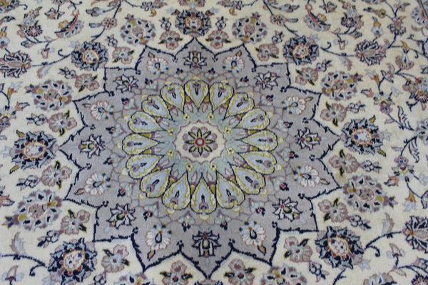 Persian Kashan Rug – Handmade Floral Wool Carpet – 343 × 254 cm