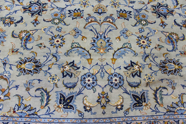 Signed Vintage Persian Kashan Rug – Handmade Wool Carpet – 337 × 268 cm