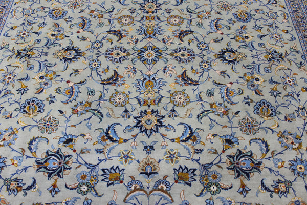 Signed Vintage Persian Kashan Rug – Handmade Wool Carpet – 337 × 268 cm