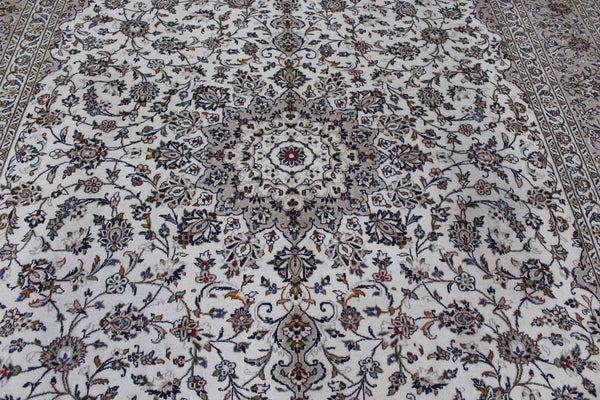 Persian Kashan Rug – Handmade Wool Carpet – 390 × 295 cm