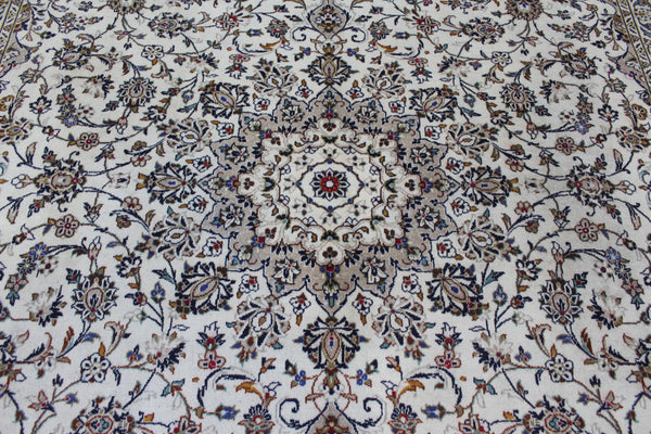Persian Kashan Rug – Handmade Wool Carpet – 390 × 295 cm