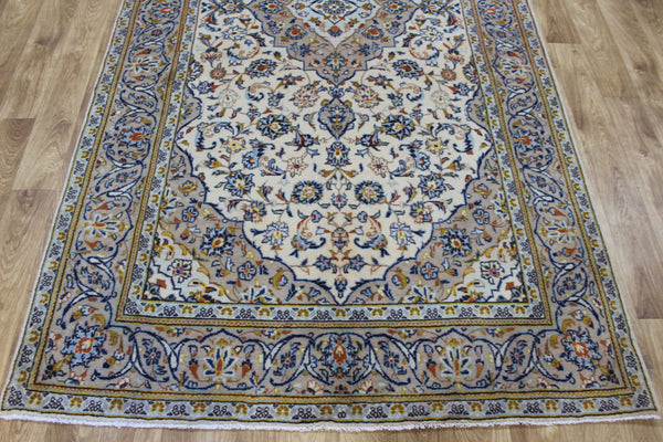 Persian Kashan Rug – Handmade Wool Carpet – 277 × 145 cm
