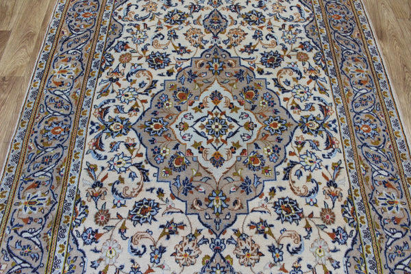 Persian Kashan Rug – Handmade Wool Carpet – 277 × 145 cm