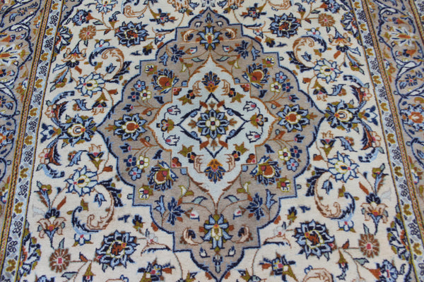 Persian Kashan Rug – Handmade Wool Carpet – 277 × 145 cm