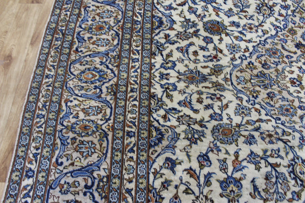 Vintage Persian Kashan Rug 365 × 250 cm – Handmade Wool Carpet