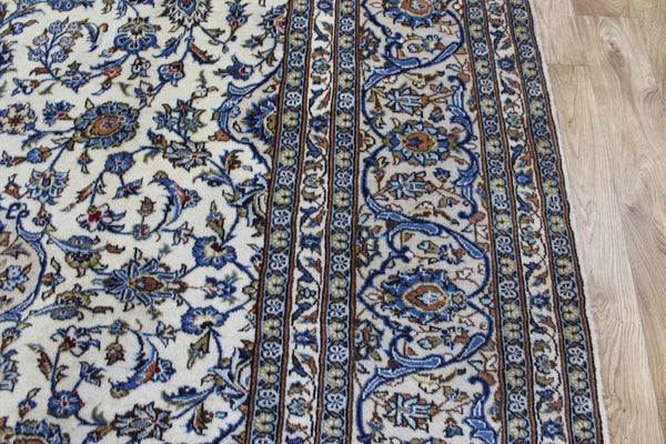 Vintage Persian Kashan Rug 365 × 250 cm – Handmade Wool Carpet