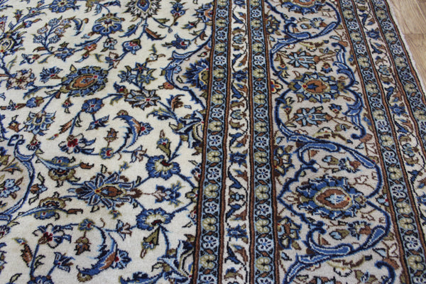 Vintage Persian Kashan Rug 365 × 250 cm – Handmade Wool Carpet