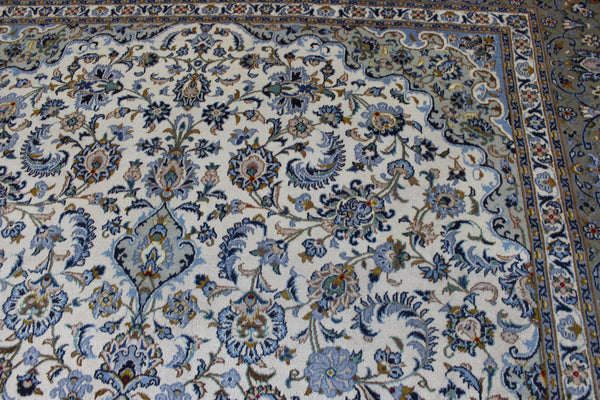 Vintage Persian Kashan Rug – Handmade Wool Carpet – 373 × 263 cm
