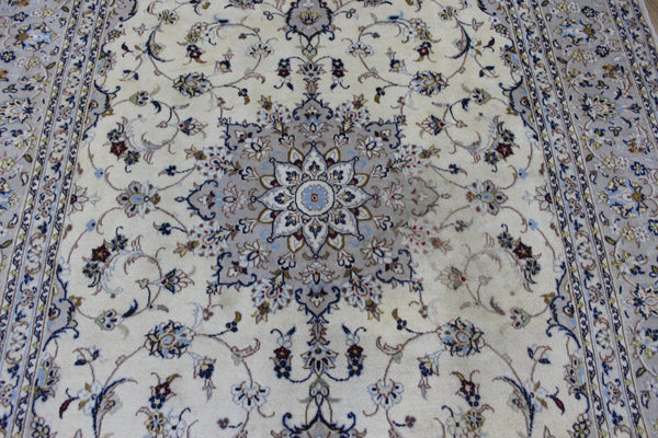 Persian Kashan Rug – Handmade Wool Carpet – 300 × 200 cm