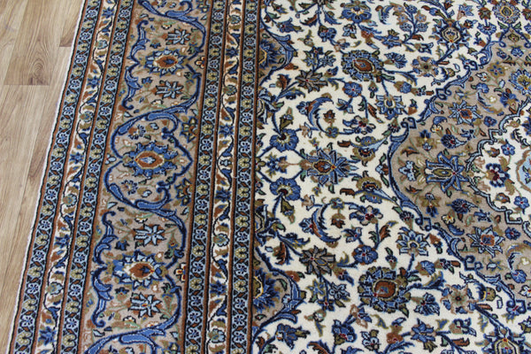 Persian Kashan Rug 346 × 244 cm – Handmade Wool Medallion Carpet