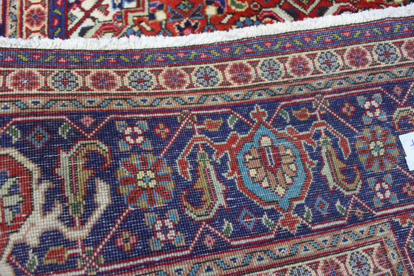 Persian Tabriz Rug 297 × 204 cm – Handmade Wool Medallion Carpet