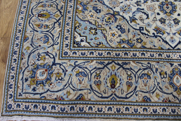 Persian Kashan Rug – Handmade Wool Carpet – 302 × 200 cm