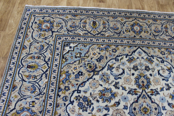 Persian Kashan Rug – Handmade Wool Carpet – 302 × 200 cm