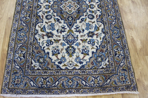 Persian Kashan Runner – Handmade Wool Hallway Rug – 310 × 94 cm