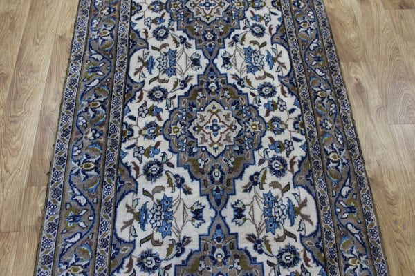Persian Kashan Runner – Handmade Wool Hallway Rug – 310 × 94 cm