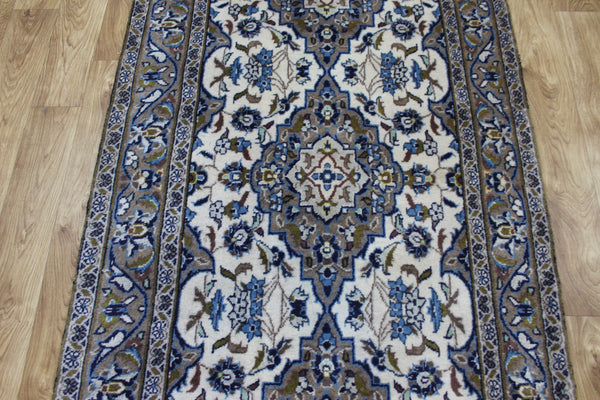 Persian Kashan Runner – Handmade Wool Hallway Rug – 310 × 94 cm