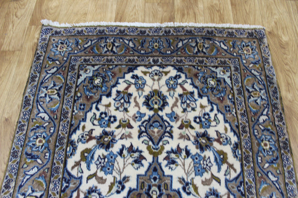 Persian Kashan Runner – Handmade Wool Hallway Rug – 310 × 94 cm